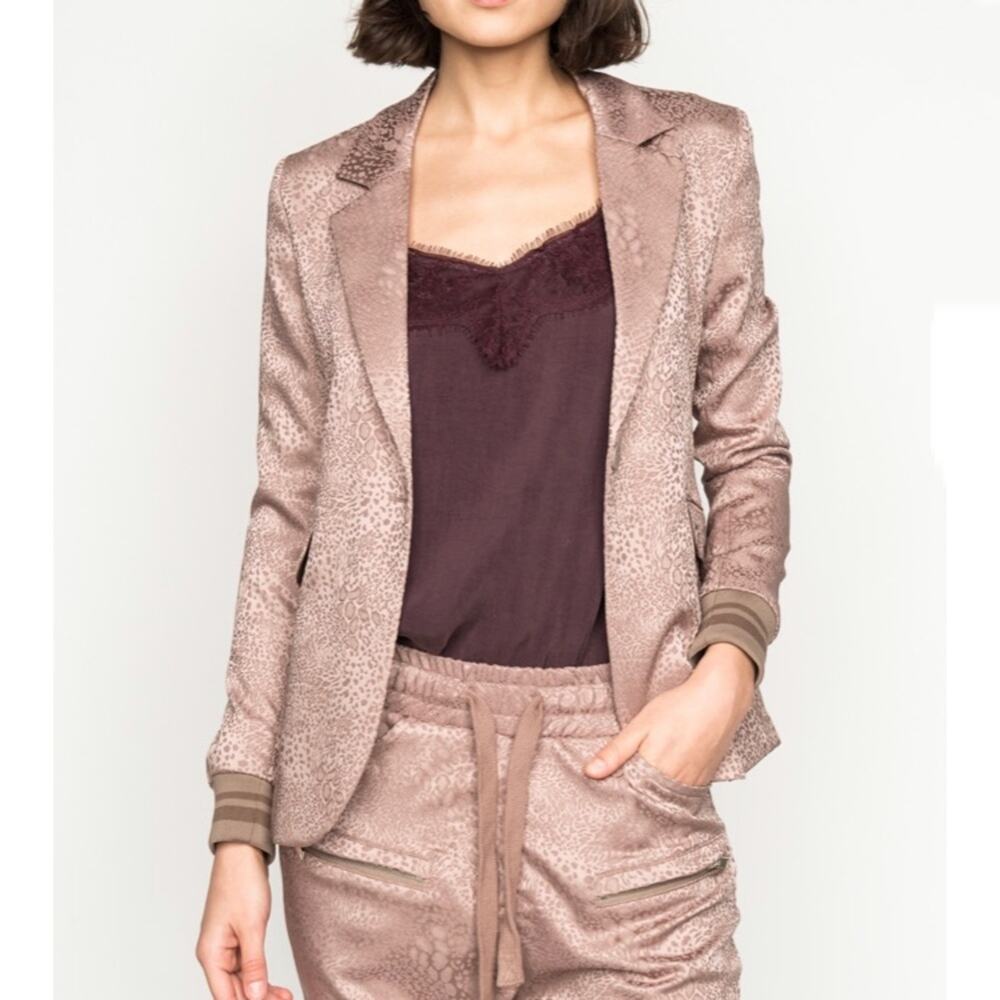 NWT Elias Rumelis leya sport jacquard Leo‎ jacket
